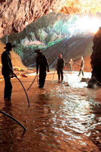voir serie Thai cave rescue en streaming