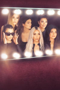 voir Les Kardashian saison 3 épisode 1